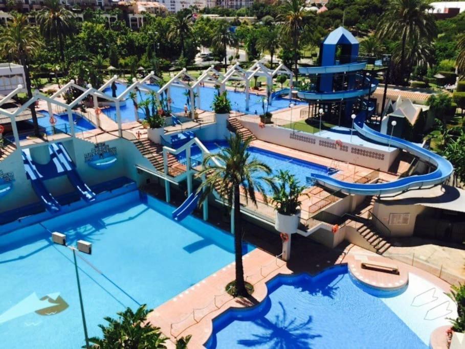 Benalbeach Casa Kito Dreams 1ª Linea Playa เบนัลมาเดนา ภายนอก รูปภาพ